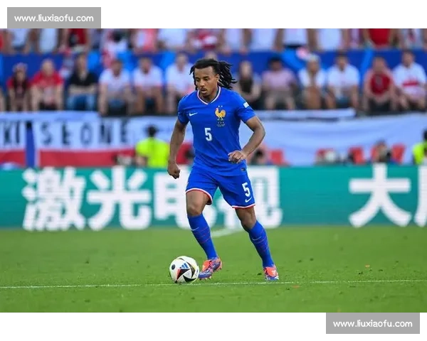 纳斯里:亚马尔天赋更胜一筹,登贝莱赛季表现更配金球奖 纳斯里:亚马尔天赋更胜一筹,登贝莱赛季表现更配金球奖